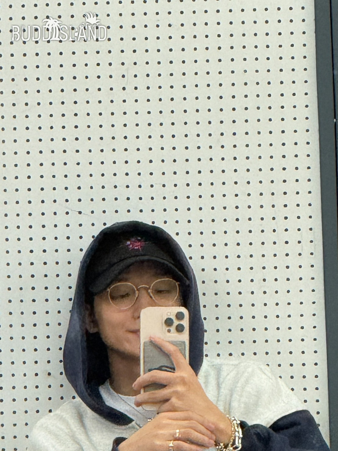 ひ