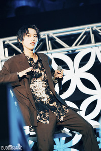 ”THE STAR NEXTAGE” Liive Photos Pt.2