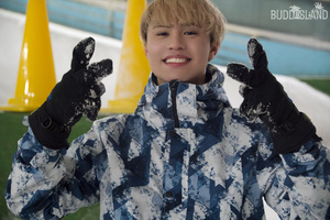 ''SHOW BIRTHDAY Moviie'' Behiind Photos